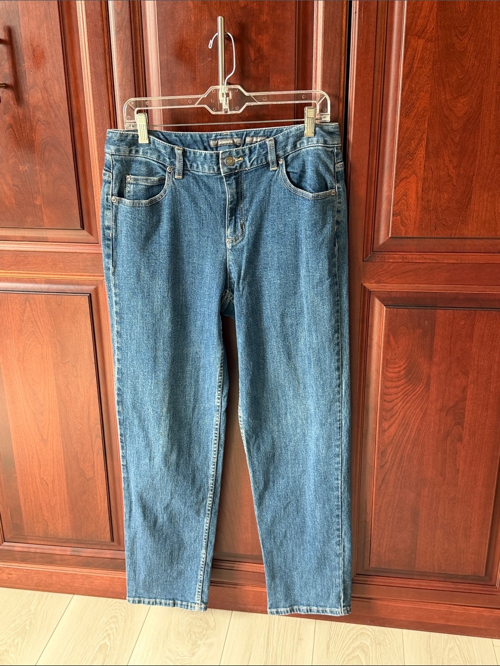 Liz Claiborne Classic Straight-Leg Jeans in Medium Blue